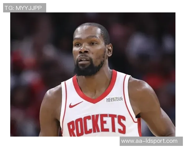 阿门赞杜兰特职业态度出色训练如赛场展现顶级球星风范 阿门赞杜兰特职业态度出色训练如赛场展现顶级球星风范